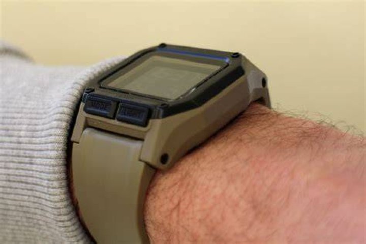Nixon Regulus Hands-On Review | Digital Trends