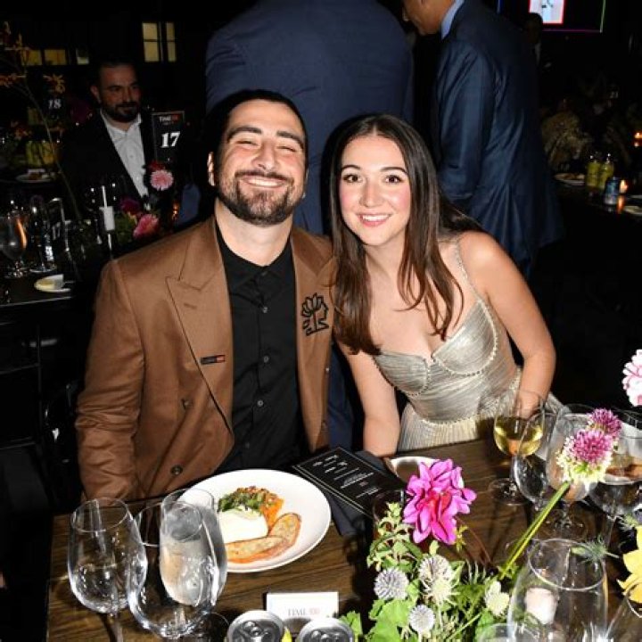 Noah Kahan's Love Story: Meet His Gorgeous Fiance