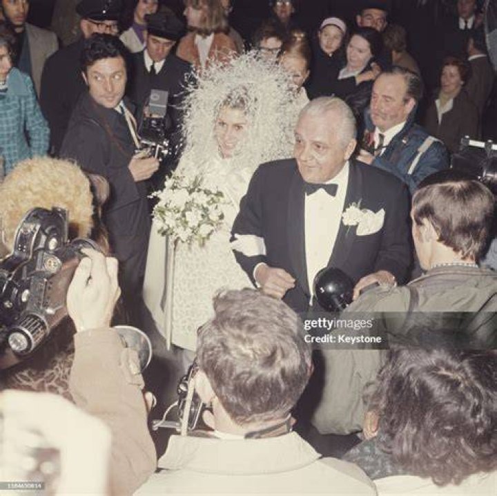 Peter Noone Wife Mireille Strasser Noone, Married In 1968 The Singer Has A Daughter