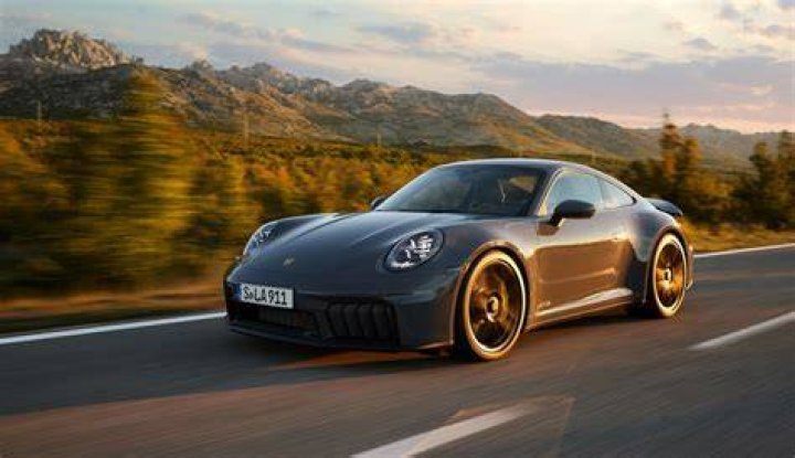 Porsche Girl: The Epitome Of Style And Speed