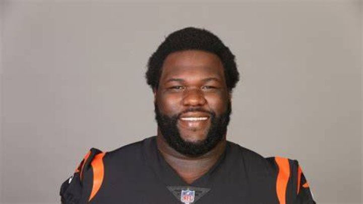 Quinton Spain Salary, Contract, Age, Height, Weight, Family, PFF, Net Worth