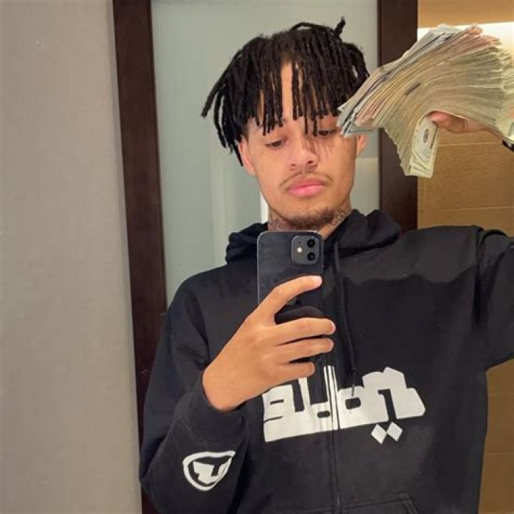 Rapper: Summrs Age Real Name, Girlfriend Instagram &amp; Net Worth