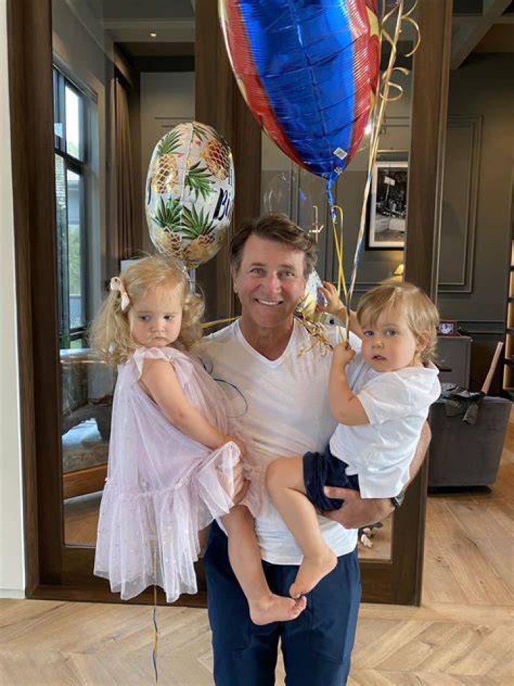 Robert Herjavec – Wife, Children &amp; Net Worth