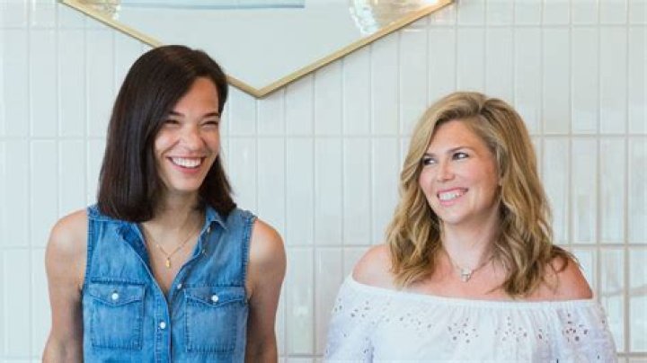 Sarah Sklash Gender &amp; Husband Ethnicity – Motel Makeover Host Parents