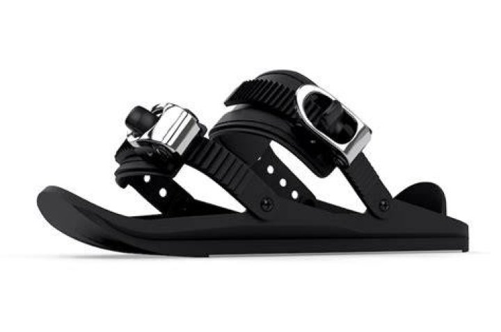 Snowfeet Combine Skiing and Skating into One Awesome New Sport