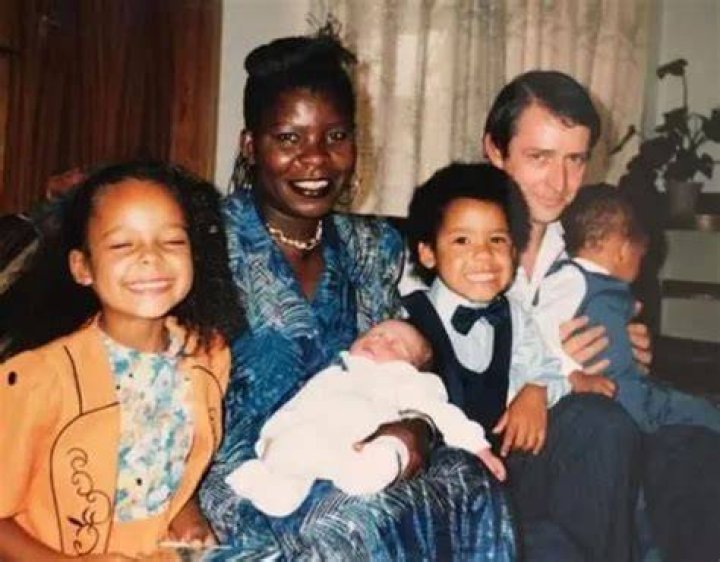 Steven Bartlett parents And Family: Who Are Esther And Graham Bartlett?
