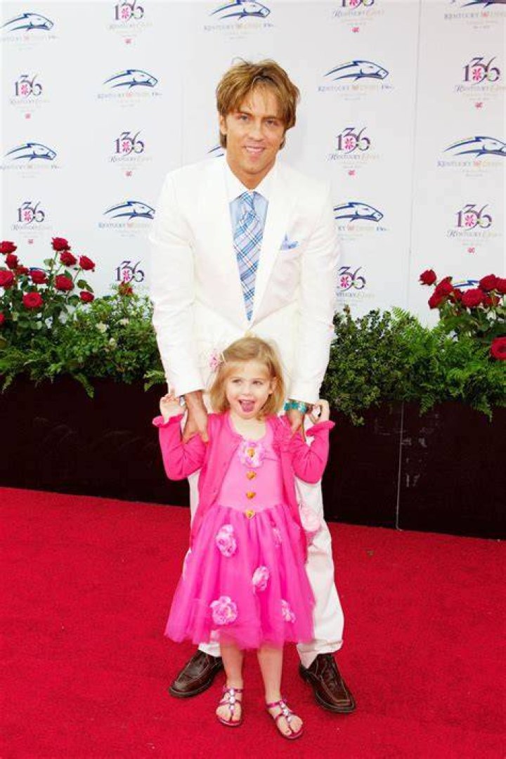 Talented Joe Hahn Has A Daughter Named Lola Hahn 