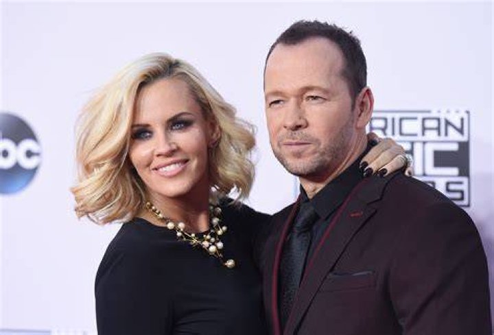 The Latest Scoop: Exploring Divorce Rumors Surrounding Jenny McCarthy And Donnie Wahlberg