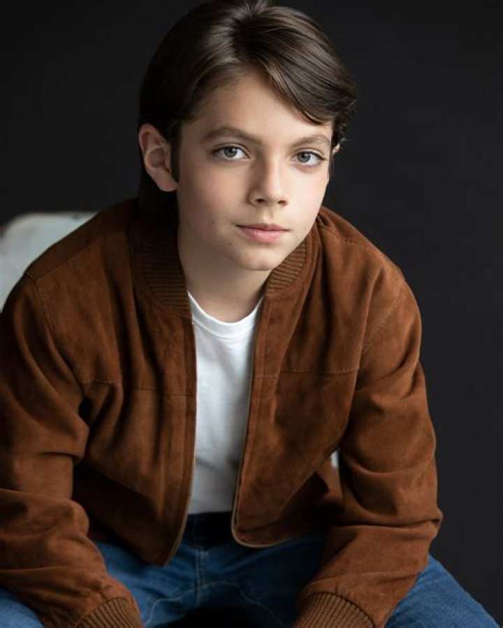 Tom Hulshof , Age, Wiki, Bio, Height, Parents, Birthday, Instagram