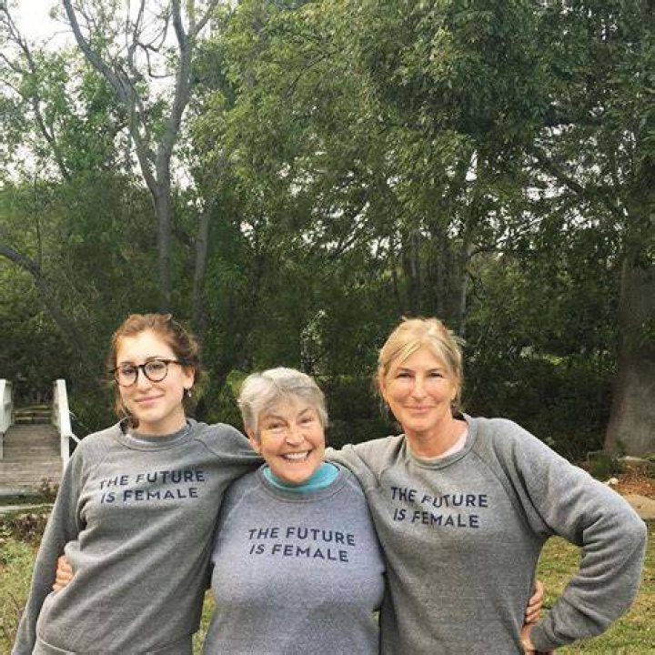 Tragic Loss: Helen Reddy's Daughter Passes Away
