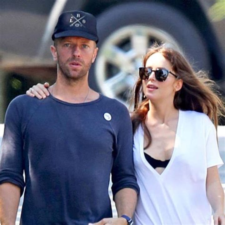 Ultimate Guide: Age Gap Between Chris Martin And Dakota - All The Details