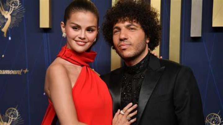 Ultimate Guide To Selena Gomez: Biography, Career, And Latest News