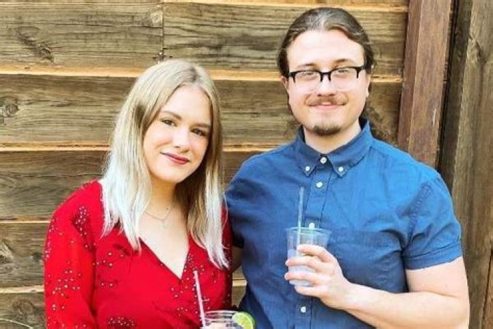 Unlike The Famous YouTuber Chef, Joshua Weissman’s Girlfriend Kate Rosendahl Can’t Cook