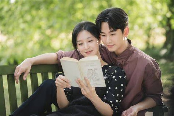 Unraveling The Connection: Kim Soo Hyun And Seo Ye Ji Relationship