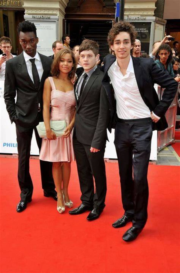 Unraveling The Intriguing Robert Sheehan Relationships