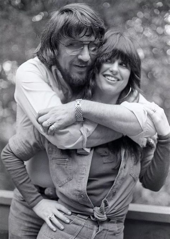 Unraveling The Musical Legacy: Who Was Waylon Jennings’ Partner?