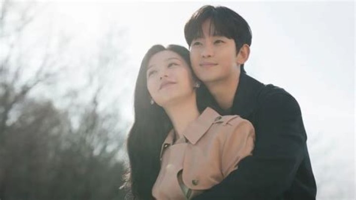Unraveling The Truth: Are Kim Ji Won And Kim Soo Hyun Romantically Involved?