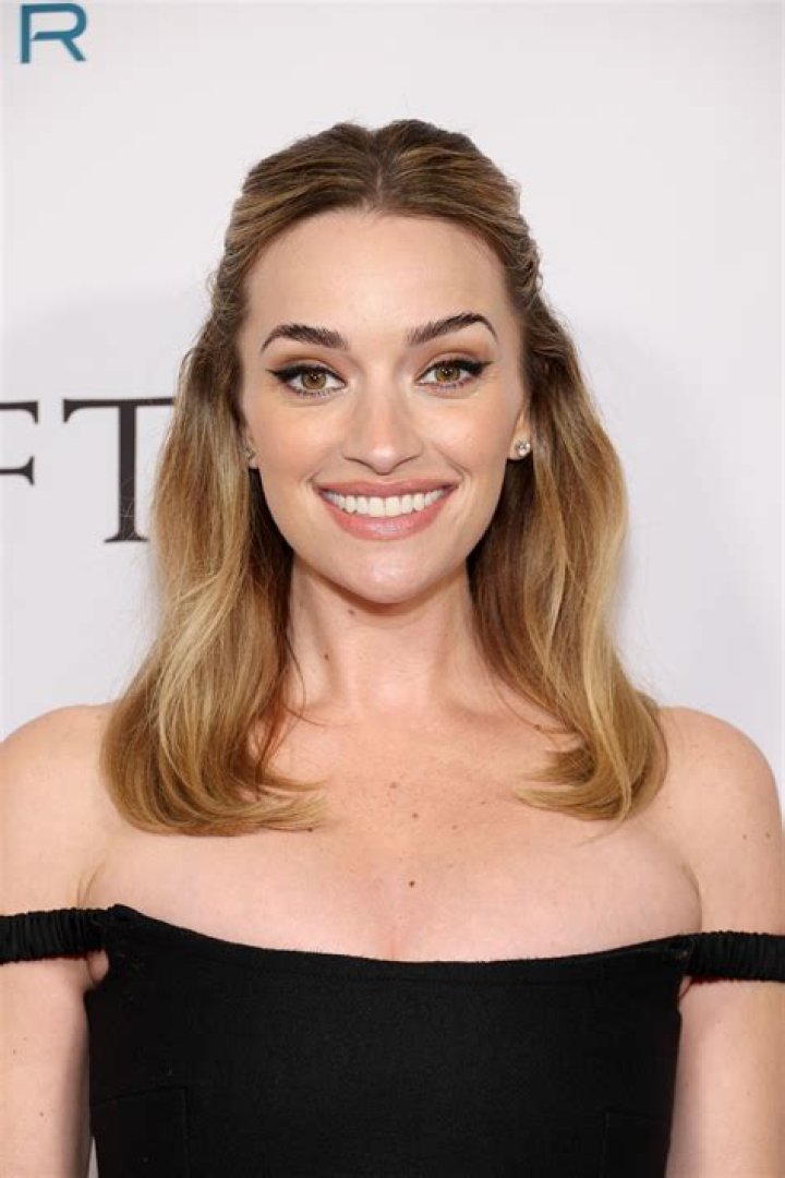 Unveiling The Allure: Hollywood Gorgeous Actresses
