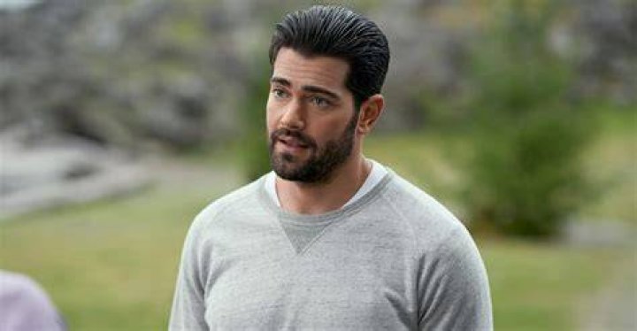 Unveiling The Charismatic Journey Of Actor Jesse Metcalfe