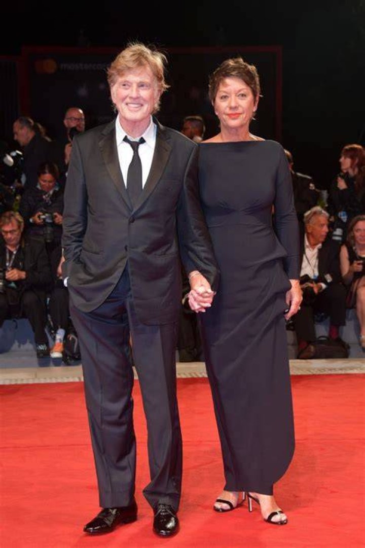 Unveiling The Life Of Robert Redford's Wife Lola Van Wagenen
