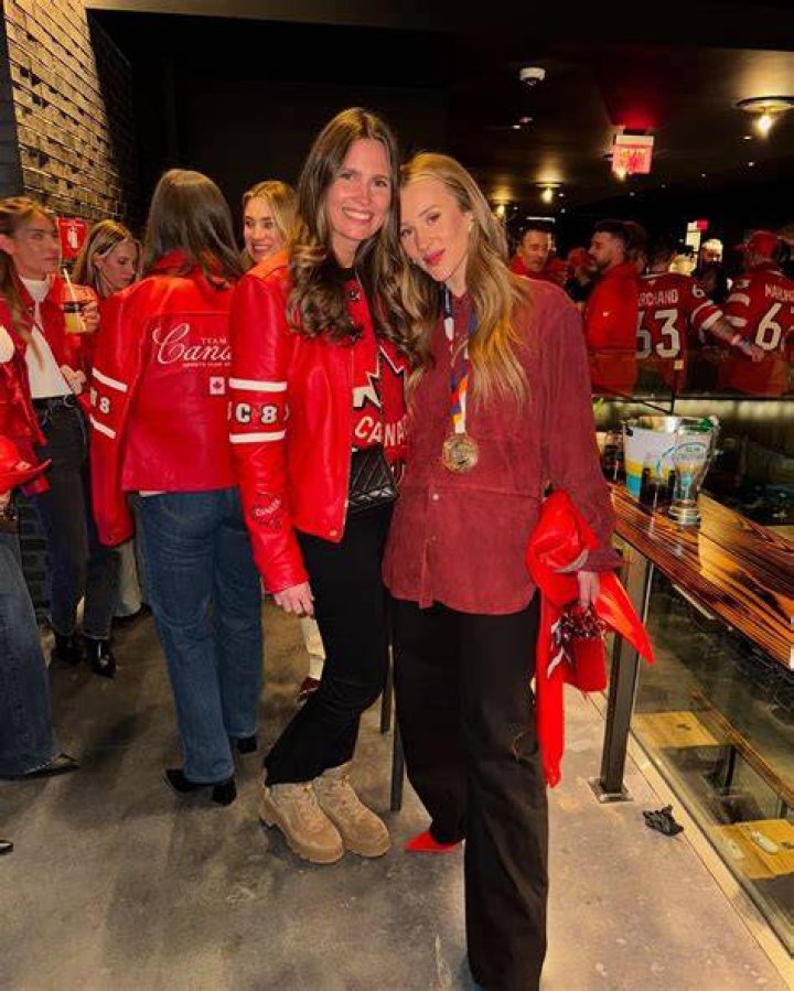 Unveiling The Life Of Sidney Crosby's Girlfriend: A Journey Beyond The Ice