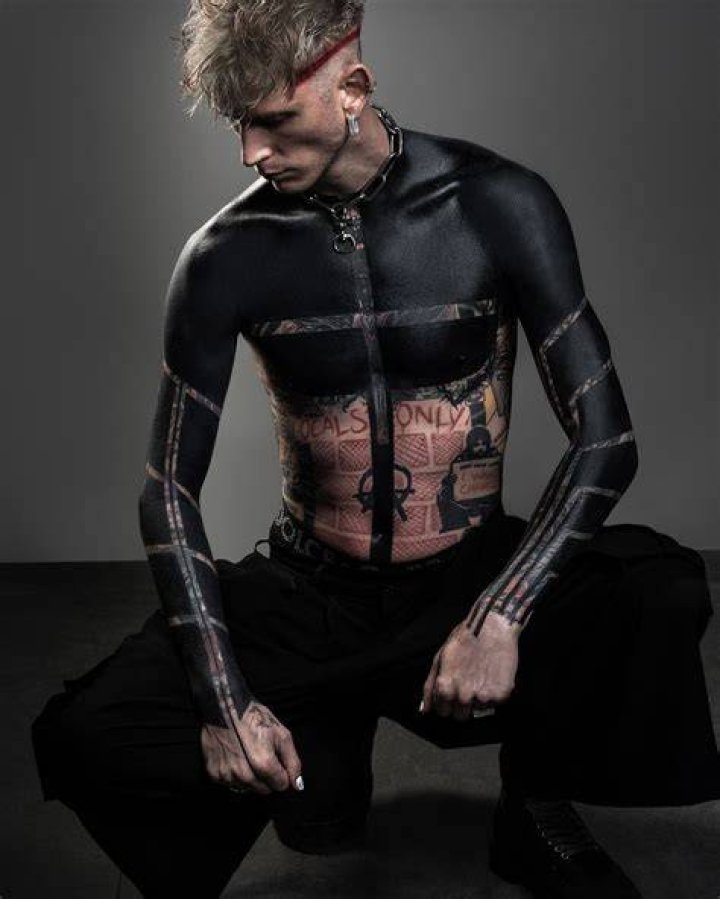 Unveiling The Name Behind The Fame: Machine Gun Kelly