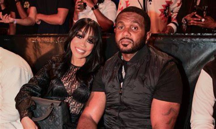 Unveiling The Romance: Who Is Anthony Starr's Girlfriend?