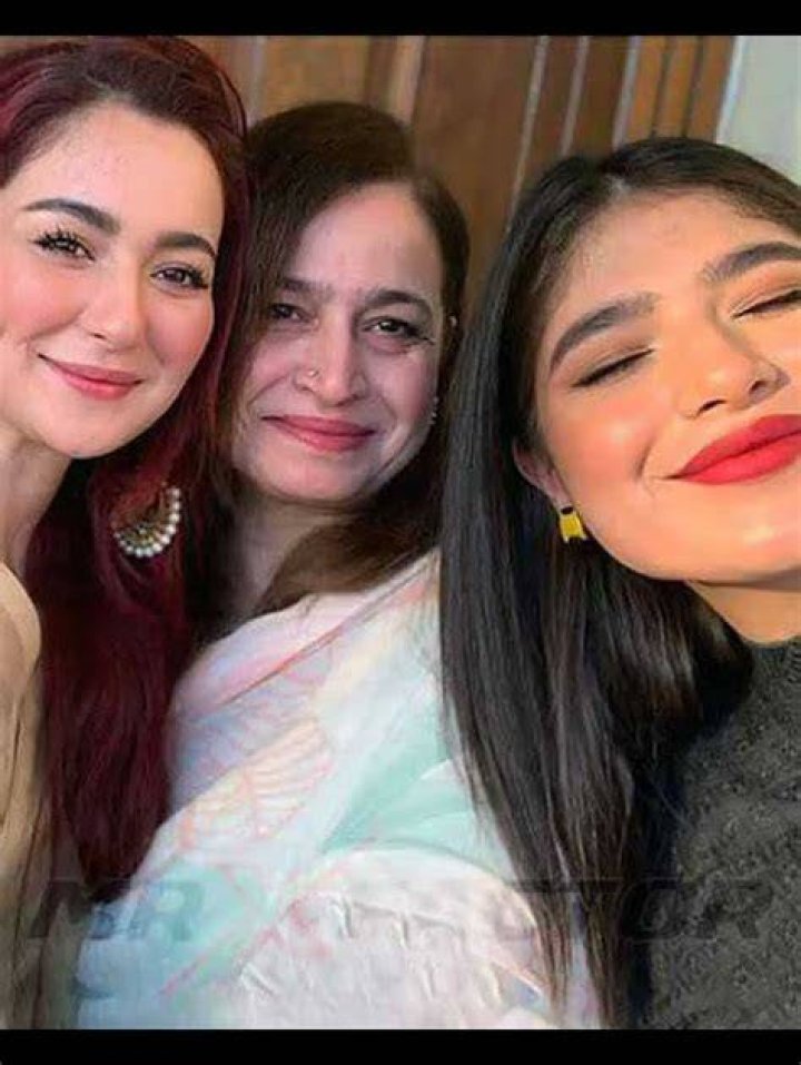 Unveiling The Roots: Hania Amir Parents Name And Family Background