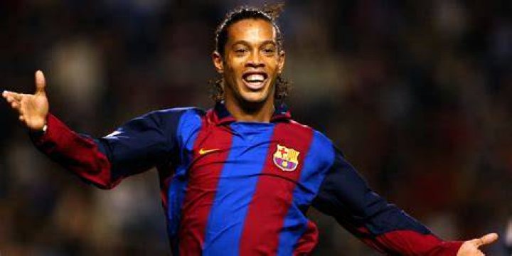 Unveiling The Weight Of A Legend: How Much Did Ronaldinho Weigh?