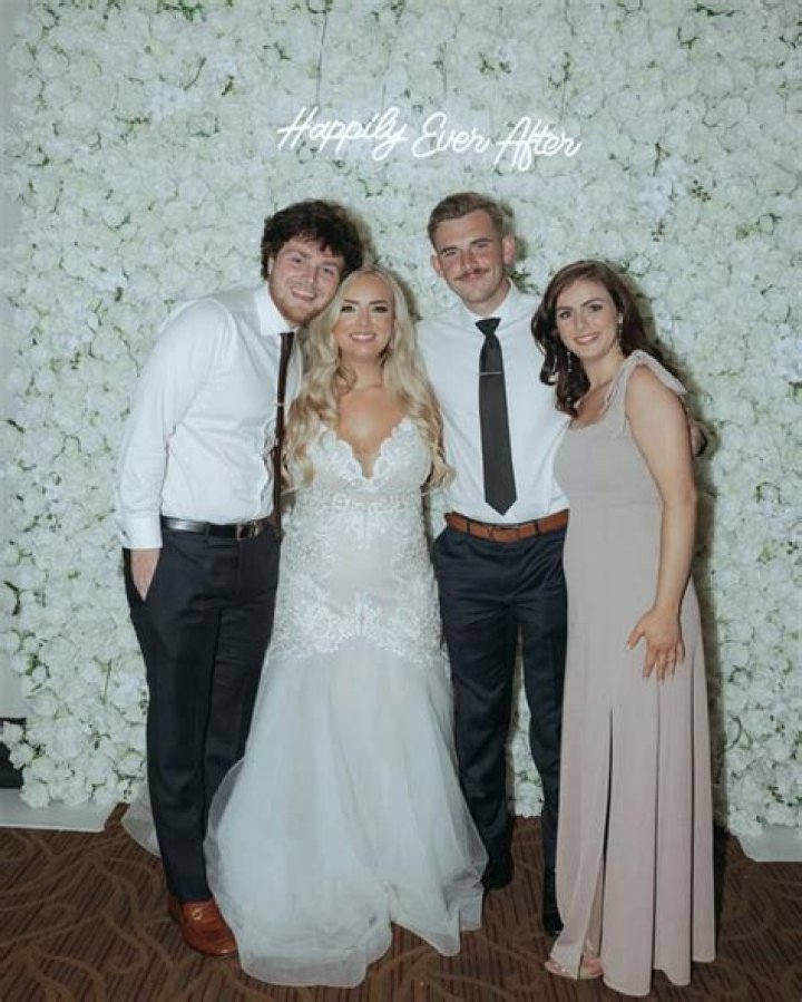 Who Are Alex Warren's Parents? His Siblings - Meet Ashley and Grant Warren