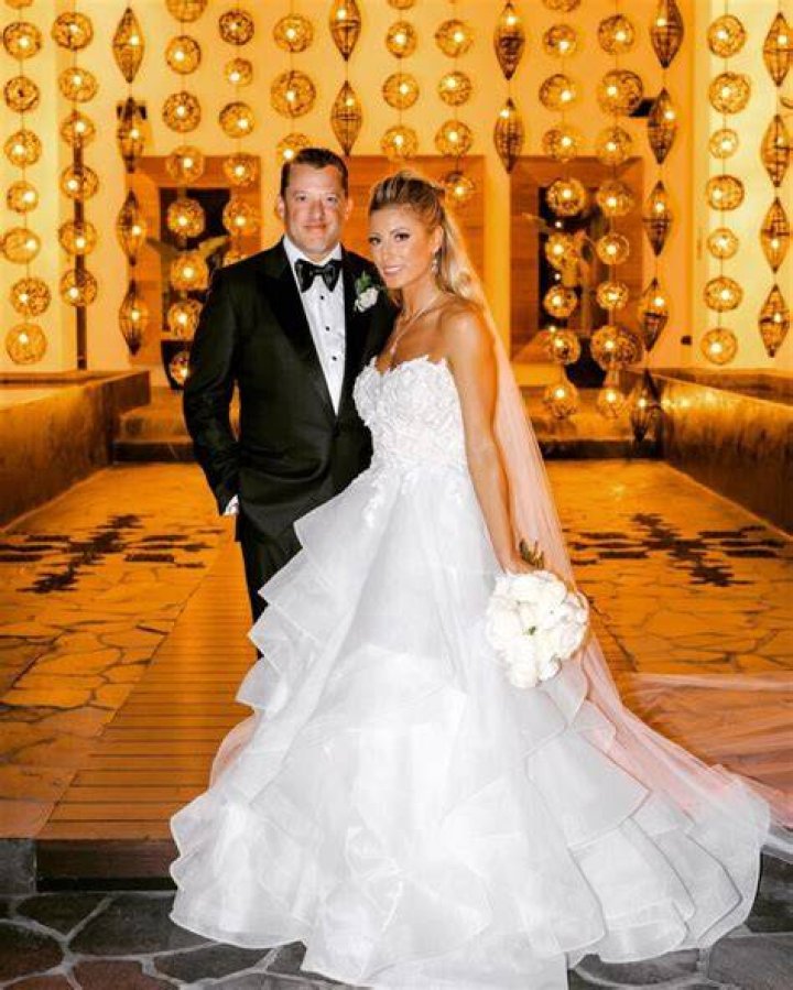 Who Is Jordan Syatt's Wife, Leah? Wedding Photos On Instagram 