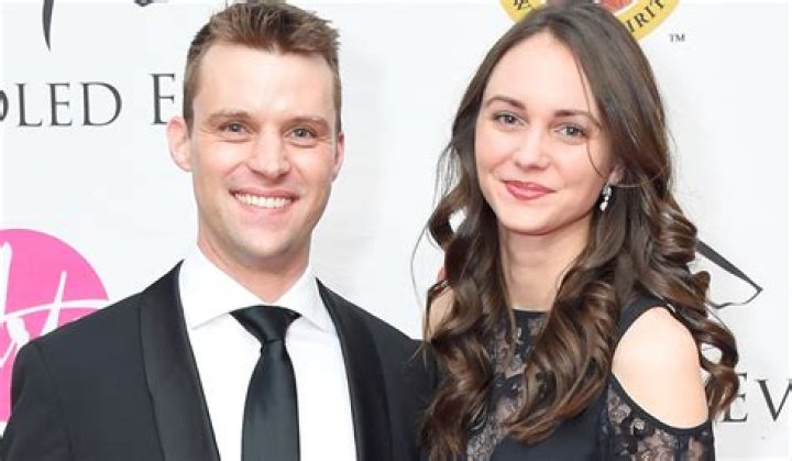 Who Is Kara Killmer’s Husband, Andrew Cheney? All We Know About Her Secretive Love Life